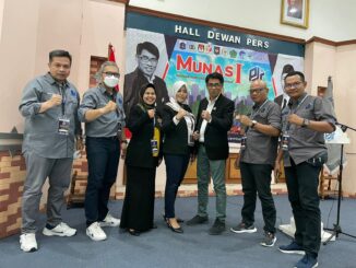 Ket Foto : Ketum PJS Terpilih Mahmud Marhana (Tiga dari Kanan) Foto Bersama DPD PJS Riau (Foto : PJS)