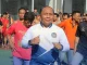 Petugas dan warga binaan Lapas Bengkalis mengikuti senam bersama di halaman lapas.
