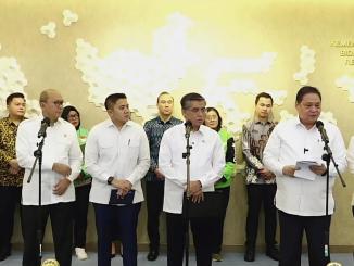 Airlangga Hartarto saat mengumumkan kebijakan THR dan BHR Idul Fitri 2026.