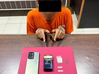 Barang bukti dua paket sabu hasil pengungkapan kasus narkotika di Bukit Batu Bengkalis.