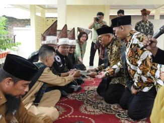 ziarah ke makam Sang Raja Naulauh Damanik.