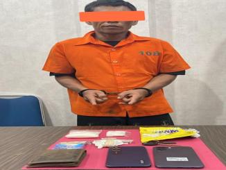 Tersangka kurir sabu ditangkap di Bengkalis oleh tim Satresnarkoba Polres Bengkalis.