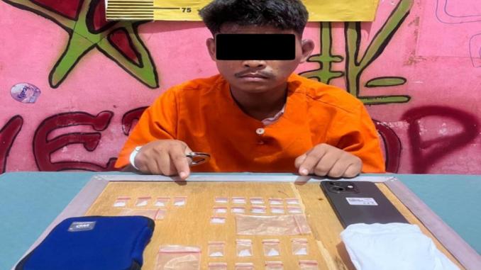Barang bukti 23 paket sabu yang disita polisi di Bengkalis