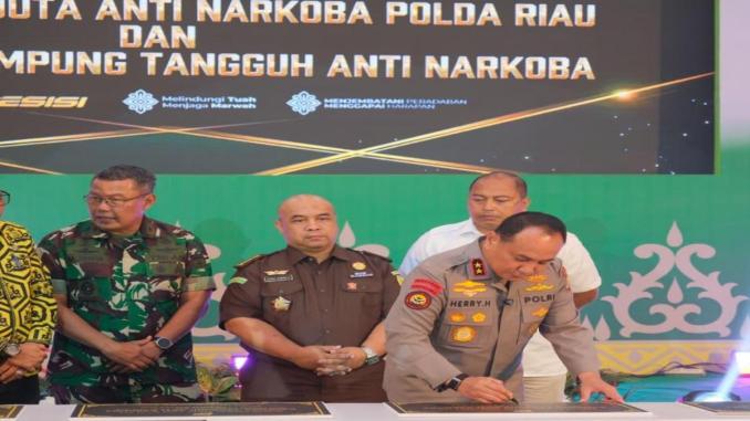 Kapolres Bengkalis menegaskan Desa Jangkang sebagai model kampung bebas narkoba
