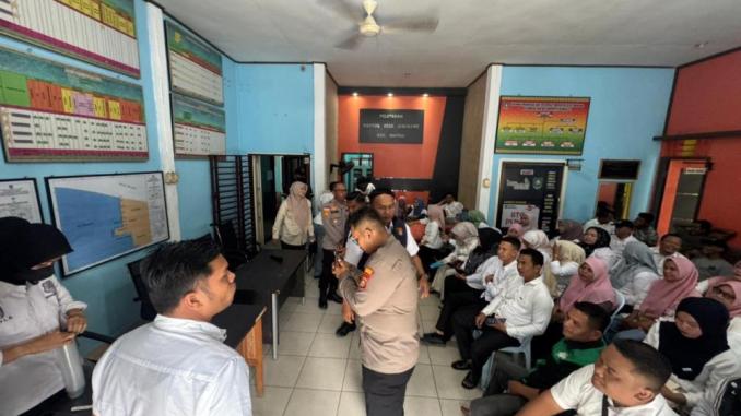 Tes urine mendadak terhadap Linmas Desa Jangkang Bengkalis.