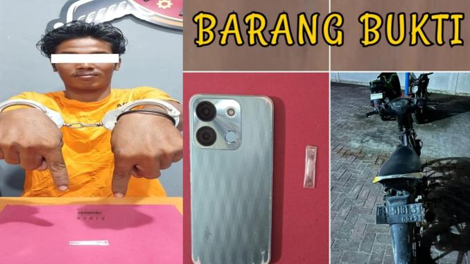 Tersangka narkoba di Bengkalis beserta barang bukti sabu, ponsel, dan sepeda motor.