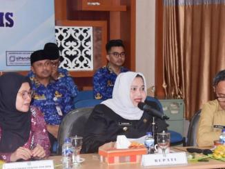 Bupati Bengkalis Kasmarni menghadiri exit meeting audit LKPD 2025 bersama BPK RI Perwakilan Riau.