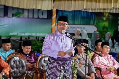 Wabup Bengkalis Bagus Santoso melepas Pawai Takbir Idul Adha 1447 H di Lapangan Tugu Bengkalis.
