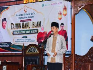 Staf Ahli Bupati Bengkalis Johansyah Safri menghadiri Tabligh Akbar Tahun Baru Islam 1448 Hijriah di Masjid Agung Istiqomah Bengkalis.