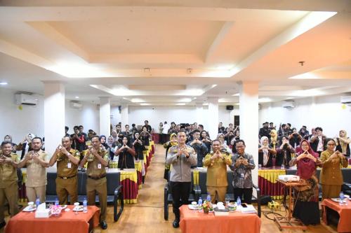 Wakil Bupati Bengkalis Bagus Santoso membuka pelatihan petugas Sensus Ekonomi 2026 di Bengkalis.