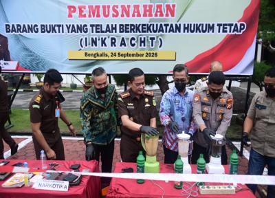 Kejaksaan Negeri Bengkalis memusnahkan barang bukti dari 71 perkara yang telah inkrah